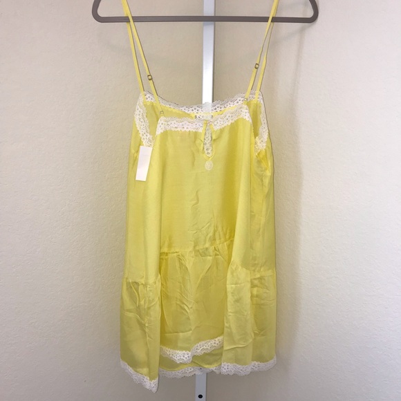 Victoria’s Secret Yellow Cami Slip - size M - Picture 2 of 5